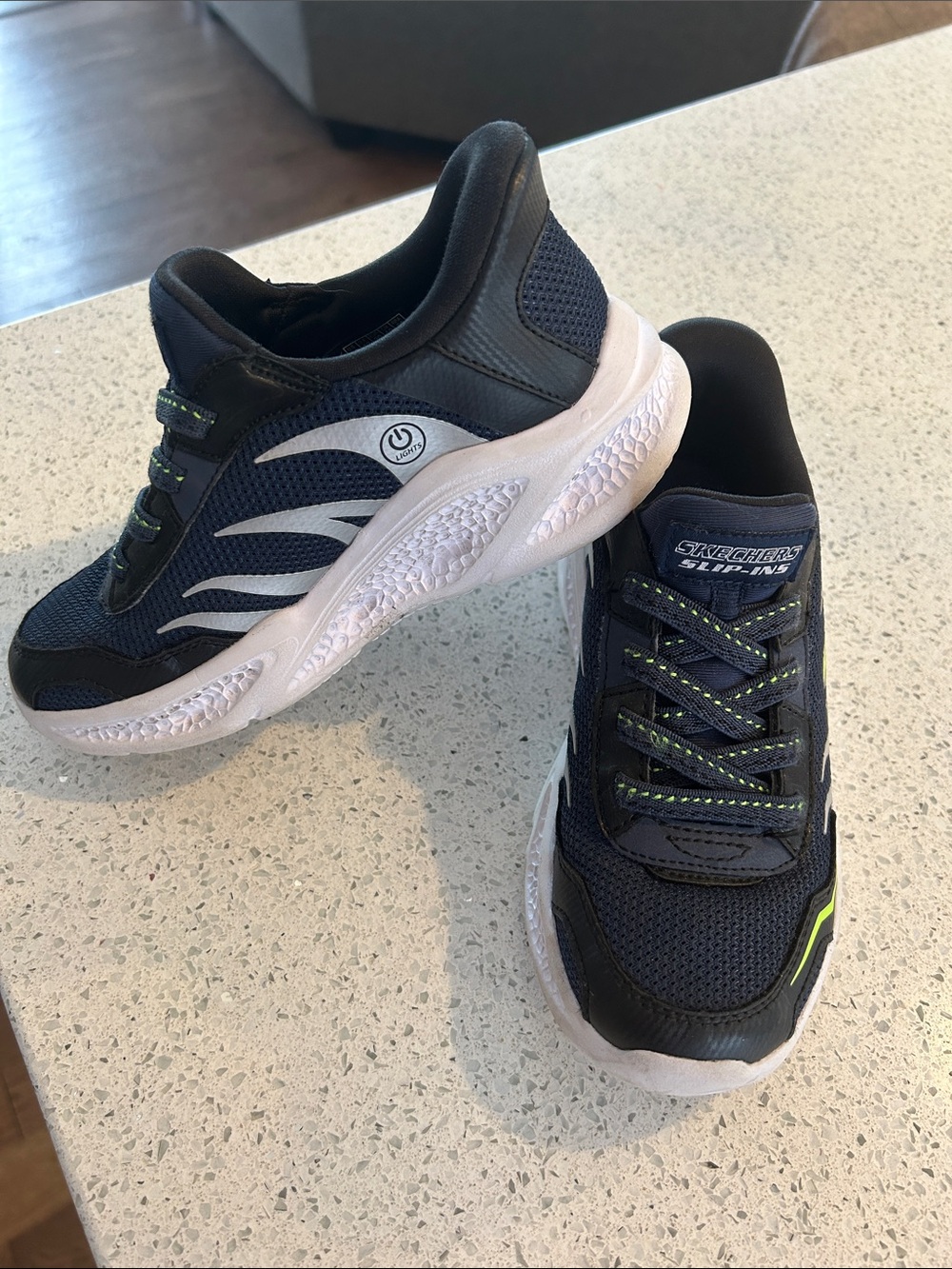 Sketcher runners boys Sz: 13